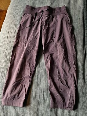 Lululemon Capris in Dark Cherry